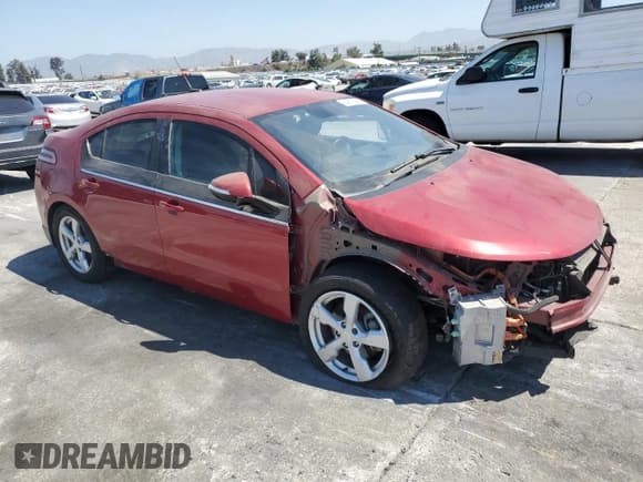 ✅ 2014 Chevrolet Volt • VIN: 1G1RA6E49EU131830 • Lot: 64970294. Wystawiony na Copart z przebiegiem 171 792 mil. Bezpłatny archiwum sprzedaży aukcyjnych z USA i szczegółowy raport historii pojazdu na DreamBid. Zdjęcie 4.