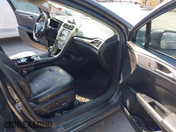 ✅ 2015 Ford Fusion SE Hybrid • VIN: 3FA6P0LU2FR172243 • Lot: 43343118. Listed on IAAI with 127,626 mi. Free auction sales archive from the USA and detailed vehicle history report at DreamBid. Image 5.