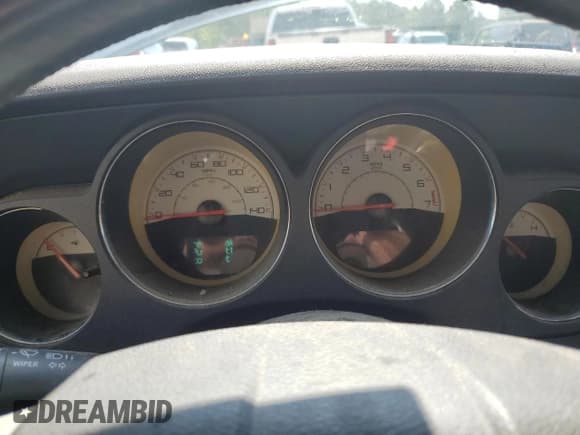 ✅ 2014 Dodge Challenger SXT • VIN: 2C3CDYAG2EH234269 • Lot: 63532024. Wystawiony na Copart z przebiegiem Nie podano. Bezpłatny archiwum sprzedaży aukcyjnych z USA i szczegółowy raport historii pojazdu na DreamBid. Zdjęcie 9.