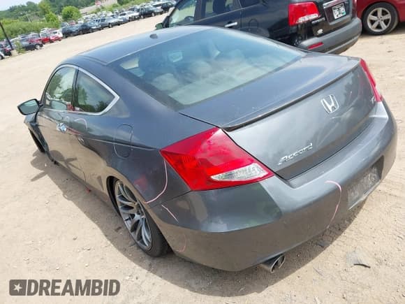 ✅ 2011 Honda Accord EX-L • VIN: 1HGCS2B80BA003002 • Лот: 42550367. Опубликован ранее на IAAI с пробегом 141 921 миль. Бесплатный доступ к архиву аукционных продаж из США и подробный отчёт об истории автомобиля на DreamBid. Изображение 3.