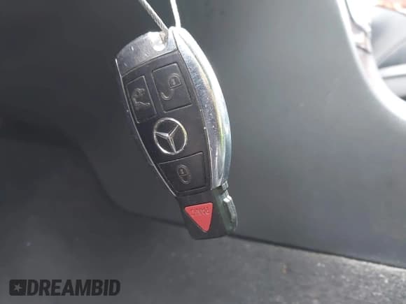 ✅ 2003 Mercedes-Benz E 320 • VIN: WDBUF65J63A170056 • Lot: 42610208. Wystawiony na IAAI z przebiegiem 195 471 mil. Bezpłatny archiwum sprzedaży aukcyjnych z USA i szczegółowy raport historii pojazdu na DreamBid. Zdjęcie 11.