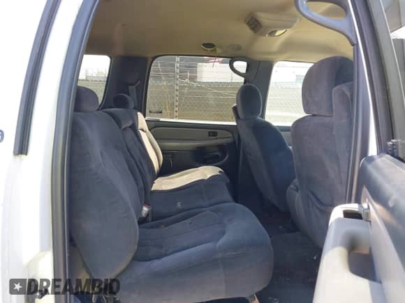 2000 Chevrolet Suburban LT с VIN 3GNFK16T4YG228917, выставлен на аукционе IAAI как лот 42317436 с пробегом Не указан миль и . История ставок и продаж доступна на DreamBid. Изображение 8.