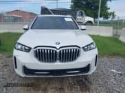 ✅ 2024 BMW X5 sDrive40i • VIN: 5UX13EU09R9T48163 • Lot: 42578280. Listed on IAAI with 42,210 mi. Free auction sales archive from the USA and detailed vehicle history report at DreamBid. Image 12.