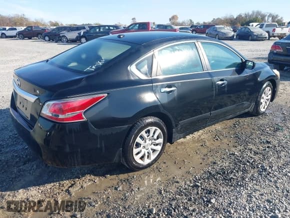 ✅ 2015 Nissan Altima SV • VIN: 1N4AL3AP2FC210685 • Лот: 43732692. Опубликован ранее на IAAI с пробегом 154 696 миль. Бесплатный доступ к архиву аукционных продаж из США и подробный отчёт об истории автомобиля на DreamBid. Изображение 4.