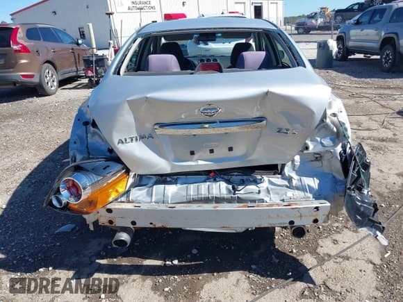 ✅ 2012 Nissan Altima S • VIN: 1N4AL2AP5CC221413 • Lot: 43489051. Wystawiony na IAAI z przebiegiem 175 341 mil. Bezpłatny archiwum sprzedaży aukcyjnych z USA i szczegółowy raport historii pojazdu na DreamBid. Zdjęcie 6.