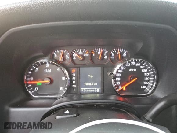 ✅ 2016 Chevrolet Silverado 2500HD Work Truck • VIN: 1GB2CUEG1GZ385706 • Lot: 88550335. Wystawiony na Copart z przebiegiem 126 538 mil. Bezpłatny archiwum sprzedaży aukcyjnych z USA i szczegółowy raport historii pojazdu na DreamBid. Zdjęcie 9.