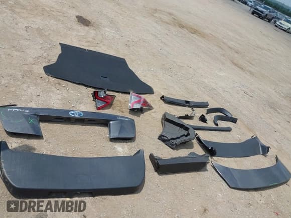 ✅ 2017 Toyota Prius Two • VIN: JTDKBRFU7H3544376 • Лот: 42908946. Опубликован ранее на IAAI с пробегом 238 838 миль. Бесплатный доступ к архиву аукционных продаж из США и подробный отчёт об истории автомобиля на DreamBid. Изображение 12.