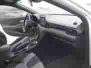 2019 Hyundai Veloster 2.0 z VIN KMHTG6AF7KU017934, wystawiony jako IAAI lot #41700835 z przebiegiem 50 594 mil mil oraz . Historia ofert i sprzedaży dostępna na DreamBid. Obrazek 5.