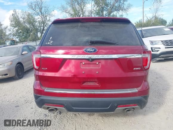 ✅ 2018 Ford Explorer XLT • VIN: 1FM5K8D85JGB40600 • Лот: 43372906. Опубликован ранее на IAAI с пробегом 119 341 миль. Бесплатный доступ к архиву аукционных продаж из США и подробный отчёт об истории автомобиля на DreamBid. Изображение 17.