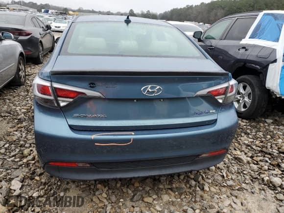 ✅ 2016 Hyundai Sonata SE • VIN: KMHE24L16GA016957 • Lot: 38388633. Listed on Copart with 76,297 mi. Free auction sales archive from the USA and detailed vehicle history report at DreamBid. Image 6.