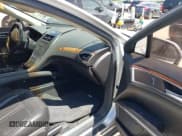 ✅ 2013 Lincoln MKZ Hybrid • VIN: 3LN6L2LU5DR820247 • Lot: 42313877. Wystawiony na IAAI z przebiegiem Nie podano. Bezpłatny archiwum sprzedaży aukcyjnych z USA i szczegółowy raport historii pojazdu na DreamBid. Zdjęcie 5.