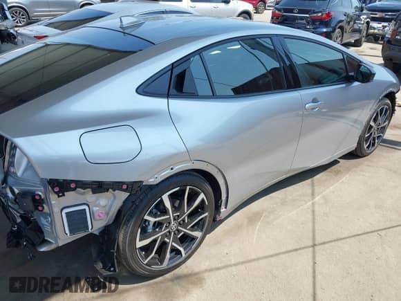 2025 Toyota Prius SE с VIN JTDACACU8S3051070, выставлен на аукционе IAAI как лот 42734880 с пробегом 221 миль миль и . История ставок и продаж доступна на DreamBid. Изображение 22.