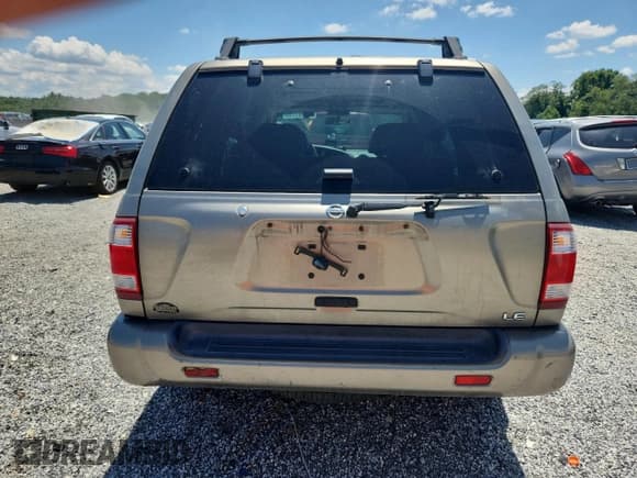 ✅ 2004 Nissan Pathfinder LE Platinum • VIN: JN8DR09Y84W912608 • Lot: 63467735. Listed on Copart with 171,191 mi. Free auction sales archive from the USA and detailed vehicle history report at DreamBid. Image 6.