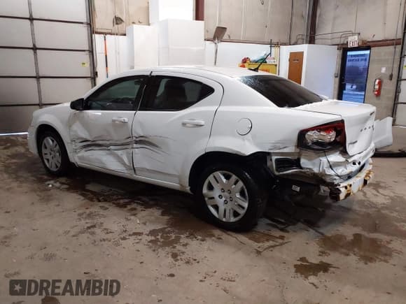 ✅ 2011 Dodge Avenger Express • VIN: 1B3BD4FB0BN620870 • Лот: 40909945. Опубликован ранее на IAAI с пробегом 204 242 миль. Бесплатный доступ к архиву аукционных продаж из США и подробный отчёт об истории автомобиля на DreamBid. Изображение 3.