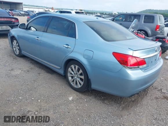✅ 2012 Toyota Avalon • VIN: 4T1BK3DBXCU472344 • Lot: 42482610. Listed on IAAI with 60,682 mi. Free auction sales archive from the USA and detailed vehicle history report at DreamBid. Image 3.