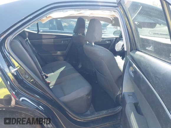 ✅ 2019 Toyota Corolla L • VIN: 5YFBURHE7KP907449 • Лот: 43324163. Опубликован ранее на IAAI с пробегом 123 915 миль. Бесплатный доступ к архиву аукционных продаж из США и подробный отчёт об истории автомобиля на DreamBid. Изображение 8.