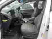 ✅ 2017 Hyundai Santa Fe 2.4L • VIN: 5NMZUDLB4HH008727 • Lot: 71841352. Wystawiony na Copart z przebiegiem 84 881 mil mil. Skorzystaj z bezpłatnego archiwum sprzedaży aukcyjnych z USA i zobacz szczegółowy raport historii pojazdu na DreamBid. Zdjęcie 7.