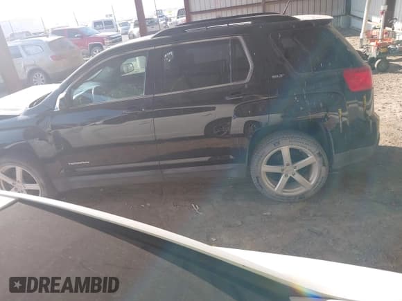 ✅ 2013 GMC Terrain SLT • VIN: 2GKALUEK6D6303170 • Lot: 43362354. Wystawiony na IAAI z przebiegiem 129 634 mil. Bezpłatny archiwum sprzedaży aukcyjnych z USA i szczegółowy raport historii pojazdu na DreamBid. Zdjęcie 15.