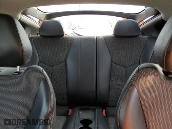 ✅ 2012 Hyundai Veloster w/Red Int • VIN: KMHTC6AD7CU047673 • Lot: 78368694. Wystawiony na Copart z przebiegiem 94 652 mil. Bezpłatny archiwum sprzedaży aukcyjnych z USA i szczegółowy raport historii pojazdu na DreamBid. Zdjęcie 10.