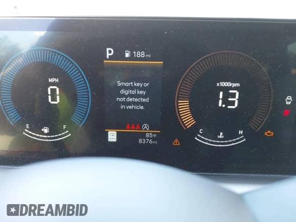 2025 Hyundai Tucson SEL with VIN 5NMJBCDEXSH525706, listed as a IAAI auction lot 43374788 with 8,376 mi miles and . Bid and sale history available at DreamBid. Image 7.