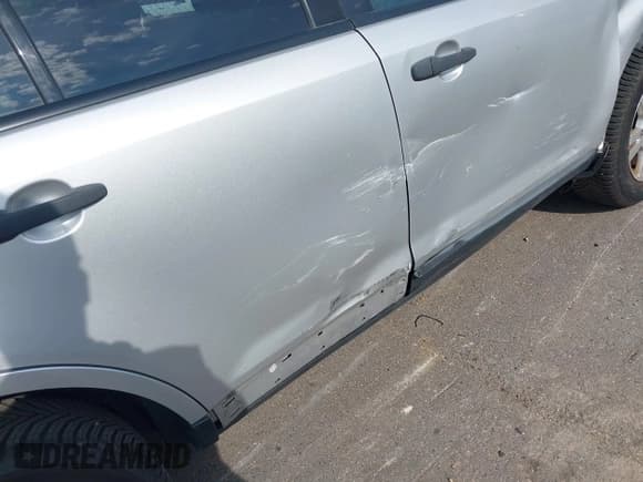 ✅ 2009 Ford Edge SE • VIN: 2FMDK36C79BA54434 • Lot: 42776374. Wystawiony na IAAI z przebiegiem 144 708 mil. Bezpłatny archiwum sprzedaży aukcyjnych z USA i szczegółowy raport historii pojazdu na DreamBid. Zdjęcie 6.