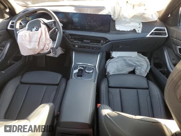 ✅ 2025 BMW 3 Series 330i • VIN: 3MW69CW02S8F30744 • Lot: 92707775. Listed on Copart with 31,702 mi. Free auction sales archive from the USA and detailed vehicle history report at DreamBid. Image 8.