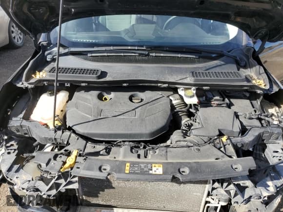 ✅ 2016 Ford Escape SE • VIN: 1FMCU9G91GUC31417 • Lot: 85555605. Listed on Copart with 46,481 mi. Free auction sales archive from the USA and detailed vehicle history report at DreamBid. Image 12.