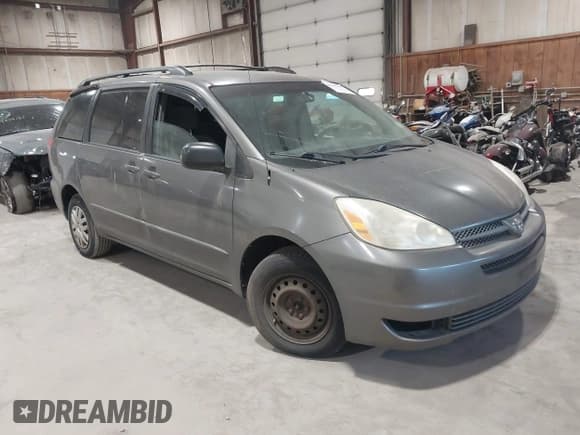 ✅ 2004 Toyota Sienna CE • VIN: 5TDZA23C74S076775 • Lot: 42295335. Listed on IAAI with 239,462 mi. Free auction sales archive from the USA and detailed vehicle history report at DreamBid. Image 1.
