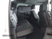 ✅ 2022 Chevrolet Silverado 1500 LT Trail Boss • VIN: 1GCPYFED2NZ110542 • Lot: 41934953. Wystawiony na IAAI z przebiegiem 62 249 mil. Bezpłatny archiwum sprzedaży aukcyjnych z USA i szczegółowy raport historii pojazdu na DreamBid. Zdjęcie 8.