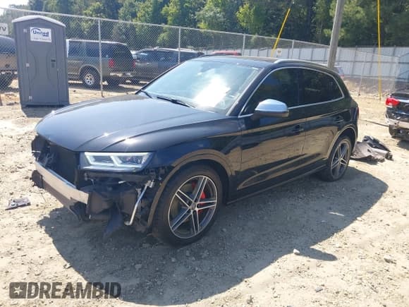 ✅ 2019 Audi SQ5 Premium Plus • VIN: WA1B4AFY4K2093221 • Лот: 43118740. Опубликован ранее на IAAI с пробегом 54 018 миль. Бесплатный доступ к архиву аукционных продаж из США и подробный отчёт об истории автомобиля на DreamBid. Изображение 2.