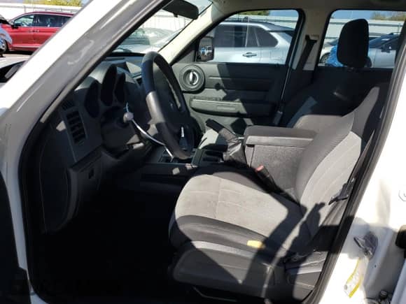 2008 Dodge Nitro SE с VIN 1D8GU28K08W202562, выставлен на аукционе Copart как лот 76526274 с пробегом 230 231 миль миль и Чистый • Clean title. История ставок и продаж доступна на DreamBid. Изображение 7.