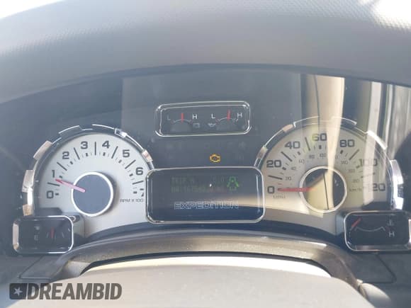 ✅ 2012 Ford Expedition XLT • VIN: 1FMJU1H5XCEF58911 • Lot: 41966461. Listed on IAAI with 167,643 mi. Free auction sales archive from the USA and detailed vehicle history report at DreamBid. Image 7.