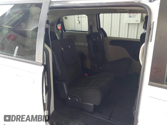 ✅ 2014 Dodge Grand Caravan SXT 30th Anniversary • VIN: 2C4RDGCG1ER210214 • Lot: 42773823. Wystawiony na IAAI z przebiegiem 89 103 mil. Bezpłatny archiwum sprzedaży aukcyjnych z USA i szczegółowy raport historii pojazdu na DreamBid. Zdjęcie 8.