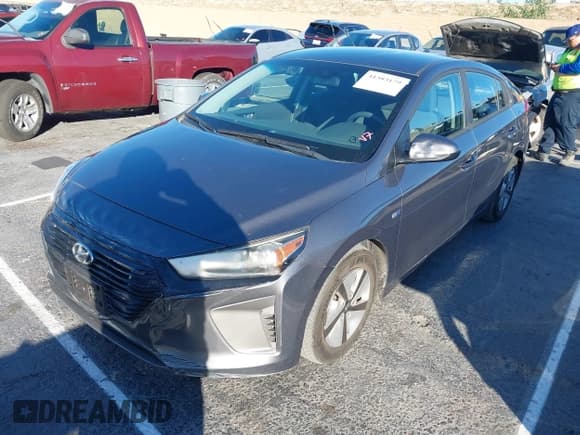 ✅ 2019 Hyundai Ioniq Blue • VIN: KMHC65LC2KU163576 • Lot: 41383179. Wystawiony na IAAI z przebiegiem 75 986 mil. Bezpłatny archiwum sprzedaży aukcyjnych z USA i szczegółowy raport historii pojazdu na DreamBid. Zdjęcie 2.