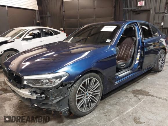 ✅ 2020 BMW 5 Series 540i xDrive • VIN: WBAJS3C04LCD33056 • Лот: 41410064. Опубликован ранее на IAAI с пробегом 71 332 миль. Бесплатный доступ к архиву аукционных продаж из США и подробный отчёт об истории автомобиля на DreamBid. Изображение 2.