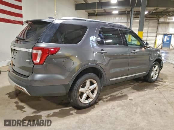✅ 2017 Ford Explorer XLT • VIN: 1FM5K8DH2HGC82221 • Lot: 95272105. Wystawiony na Copart z przebiegiem 133 748 mil. Bezpłatny archiwum sprzedaży aukcyjnych z USA i szczegółowy raport historii pojazdu na DreamBid. Zdjęcie 3.
