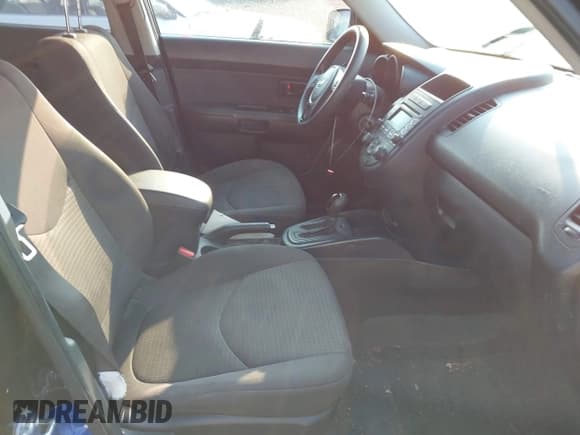 ✅ 2012 Kia Soul • VIN: KNDJT2A55C7741080 • Lot: 43184611. Wystawiony na IAAI z przebiegiem 182 189 mil. Bezpłatny archiwum sprzedaży aukcyjnych z USA i szczegółowy raport historii pojazdu na DreamBid. Zdjęcie 5.