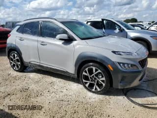 ✅ 2023 Hyundai Kona Limited • VIN: KM8K5CA33PU049261 • Лот: 74014884. Опубликован ранее на Copart с пробегом Не указан. Бесплатный доступ к архиву аукционных продаж из США и подробный отчёт об истории автомобиля на DreamBid. Изображение 4.