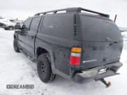 ✅ 2005 Chevrolet Suburban Z71 • VIN: 3GNFK16ZX5G284585 • Лот: 41588062. Опубликован ранее на IAAI с пробегом 212 848 миль. Бесплатный доступ к архиву аукционных продаж из США и подробный отчёт об истории автомобиля на DreamBid. Изображение 3.