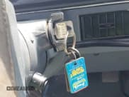 ✅ 1989 Oldsmobile Cutlass Ciera • VIN: 2G3AJ51NXK2439345 • Lot: 42128301. Wystawiony na IAAI z przebiegiem 241 434 mil. Bezpłatny archiwum sprzedaży aukcyjnych z USA i szczegółowy raport historii pojazdu na DreamBid. Zdjęcie 11.