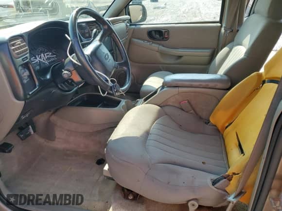 2004 Chevrolet Blazer LS с VIN 1GNDT13X24K162124, выставлен на аукционе Copart как лот 69428095 с пробегом Не указан миль и Списание • Salvage title. История ставок и продаж доступна на DreamBid. Изображение 7.