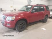 ✅ 2009 Ford Explorer XLT • VIN: 1FMEU73E09UA36105 • Lot: 42076094. Wystawiony na IAAI z przebiegiem 256 173 mil. Bezpłatny archiwum sprzedaży aukcyjnych z USA i szczegółowy raport historii pojazdu na DreamBid. Zdjęcie 2.