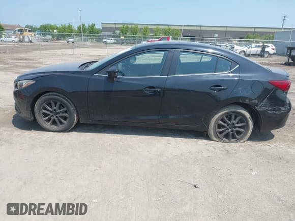 ✅ 2016 Mazda 3 i Touring • VIN: JM1BM1W76G1338076 • Lot: 42472402. Listed on IAAI with 170,653 mi. Free auction sales archive from the USA and detailed vehicle history report at DreamBid. Image 14.