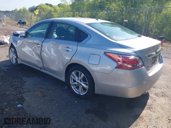✅ 2013 Nissan Altima SL • VIN: 1N4AL3AP5DN429626 • Lot: 42681487. Listed on IAAI with 211,672 mi. Free auction sales archive from the USA and detailed vehicle history report at DreamBid. Image 3.