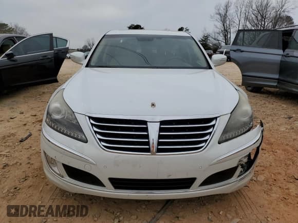 ✅ 2011 Hyundai Equus Signature • VIN: KMHGH4JF7BU038933 • Lot: 48356535. Listed on Copart with 184,379 mi. Free auction sales archive from the USA and detailed vehicle history report at DreamBid. Image 5.