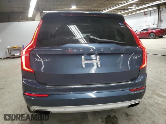 ✅ 2018 Volvo XC90 Momentum • VIN: YV4A22PK7J1385437 • Лот: 90728595. Опубликован ранее на Copart с пробегом 76 123 миль. Бесплатный доступ к архиву аукционных продаж из США и подробный отчёт об истории автомобиля на DreamBid. Изображение 6.