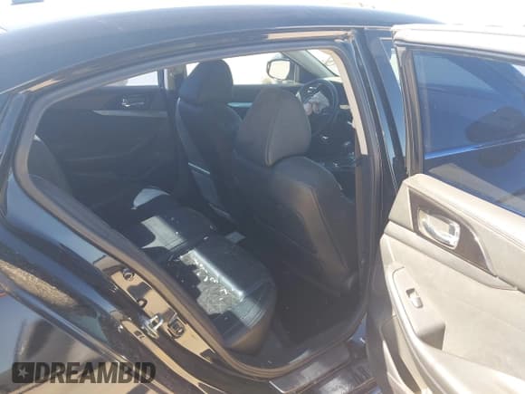 ✅ 2016 Nissan Maxima SV • VIN: 1N4AA6AP6GC405357 • Lot: 43564278. Listed on IAAI with 91,177 mi. Free auction sales archive from the USA and detailed vehicle history report at DreamBid. Image 8.