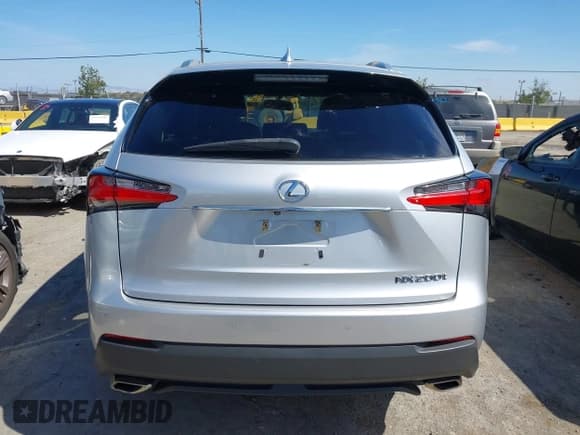 ✅ 2015 Lexus NX 200t • VIN: JTJYARBZ4F2020214 • Lot: 42972997. Wystawiony na IAAI z przebiegiem 85 943 mil. Bezpłatny archiwum sprzedaży aukcyjnych z USA i szczegółowy raport historii pojazdu na DreamBid. Zdjęcie 16.