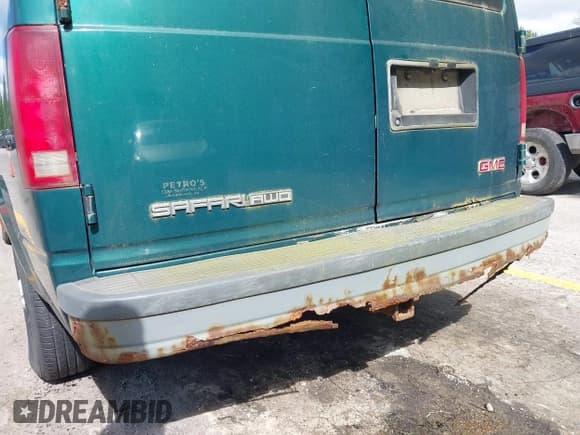 ✅ 2004 GMC Safari • VIN: 1GTDL19X74B503033 • Лот: 42316603. Опубликован ранее на IAAI с пробегом 178 865 миль. Бесплатный доступ к архиву аукционных продаж из США и подробный отчёт об истории автомобиля на DreamBid. Изображение 12.