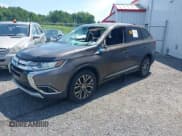 ✅ 2016 Mitsubishi Outlander SE • VIN: JA4AD3A37GZ013606 • Lot: 42744929. Wystawiony na IAAI z przebiegiem 115 969 mil. Bezpłatny archiwum sprzedaży aukcyjnych z USA i szczegółowy raport historii pojazdu na DreamBid. Zdjęcie 2.